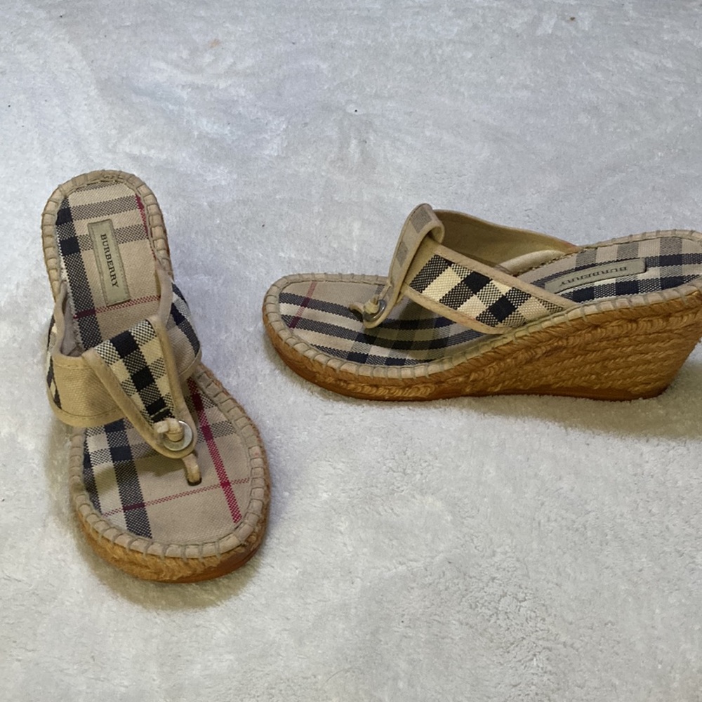 Burberry wedge Sandals - Picture 16 of 16